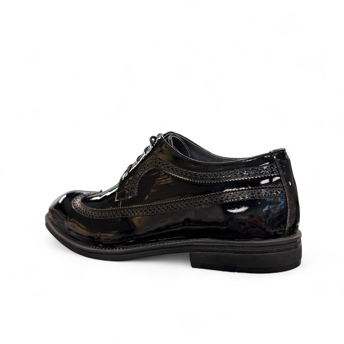 Description:
1. Genuine Leather Upper for a Polished finish
2. Leather Lining for Breathability and Comfort
3. Durable Rubber Outsole with Excellent Traction
4. Lace-up Closure for a Secure, Adjustable Fit
5. Ideal for Formal Occasions or Smart Casual Wear
6. Detailed with Subtle Handmade Stitching for a Refined, distinctive look.