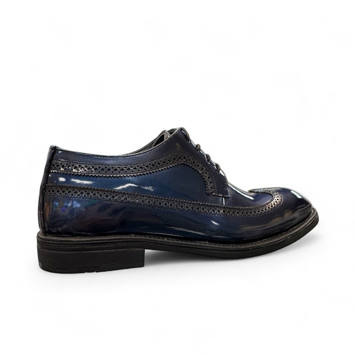 Description:
1. Genuine Leather Upper for a Polished finish
2. Leather Lining for Breathability and Comfort
3. Durable Rubber Outsole with Excellent Traction
4. Lace-up Closure for a Secure, Adjustable Fit
5. Ideal for Formal Occasions or Smart Casual Wear
6. Detailed with Subtle Handmade Stitching for a Refined, distinctive look.