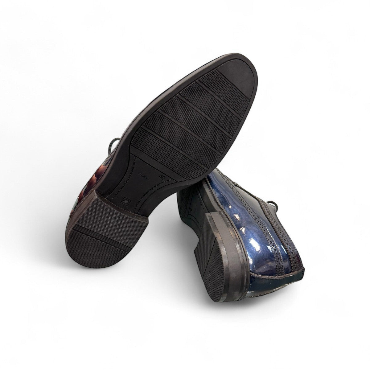 Description:
1. Genuine Leather Upper for a Polished finish
2. Leather Lining for Breathability and Comfort
3. Durable Rubber Outsole with Excellent Traction
4. Lace-up Closure for a Secure, Adjustable Fit
5. Ideal for Formal Occasions or Smart Casual Wear
6. Detailed with Subtle Handmade Stitching for a Refined, distinctive look.