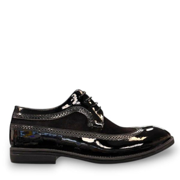 Description:
1. Genuine Leather and suede Upper for a Polished finish
2. Leather Lining for Breathability and Comfort
3. Durable Rubber Outsole with Excellent Traction
4. Lace-up Closure for a Secure, Adjustable Fit
5. Ideal for Formal Occasions or Smart Casual Wear
6. Detailed with Subtle Handmade Stitching for a Refined, distinctive look.