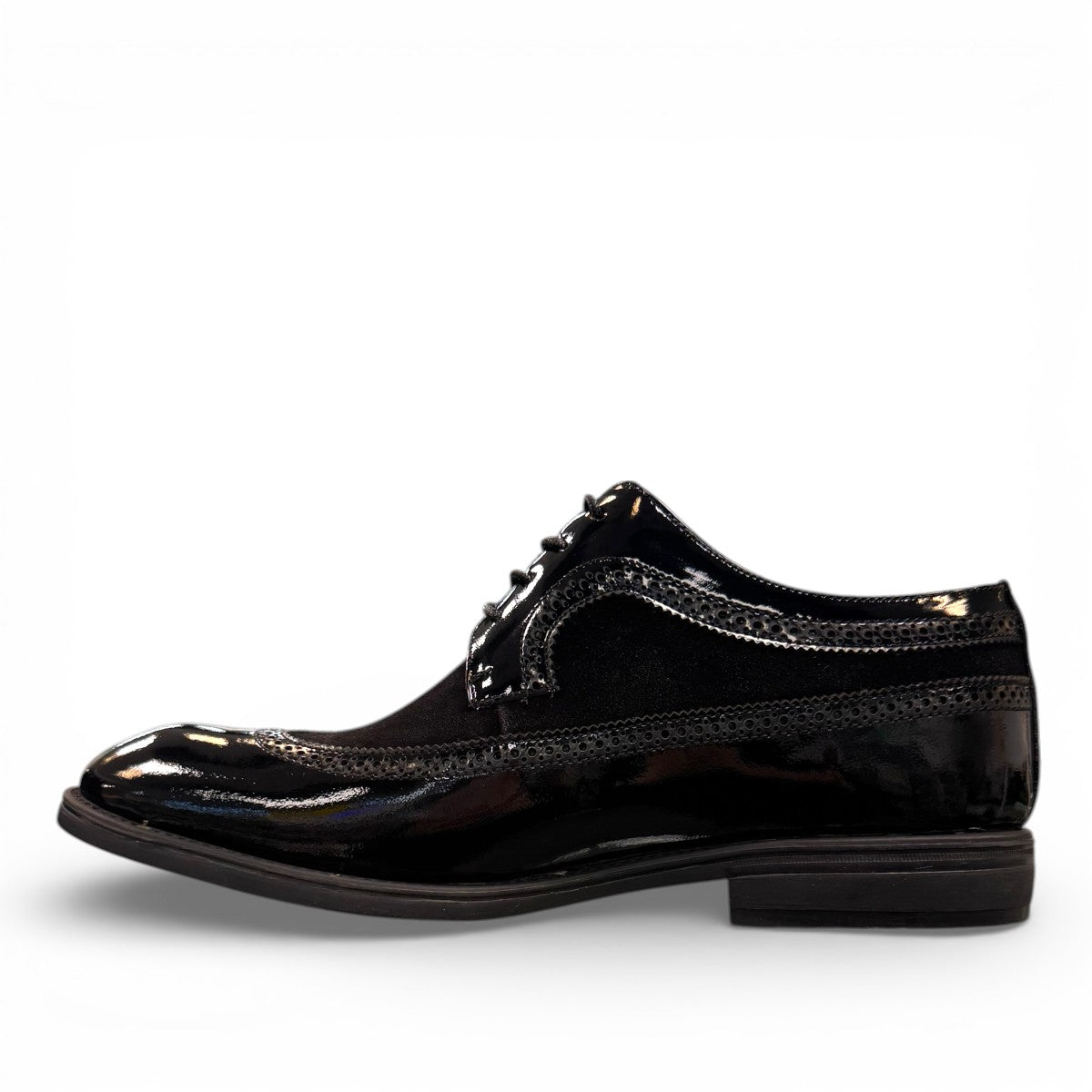 Description:
1. Genuine Leather and suede Upper for a Polished finish
2. Leather Lining for Breathability and Comfort
3. Durable Rubber Outsole with Excellent Traction
4. Lace-up Closure for a Secure, Adjustable Fit
5. Ideal for Formal Occasions or Smart Casual Wear
6. Detailed with Subtle Handmade Stitching for a Refined, distinctive look.