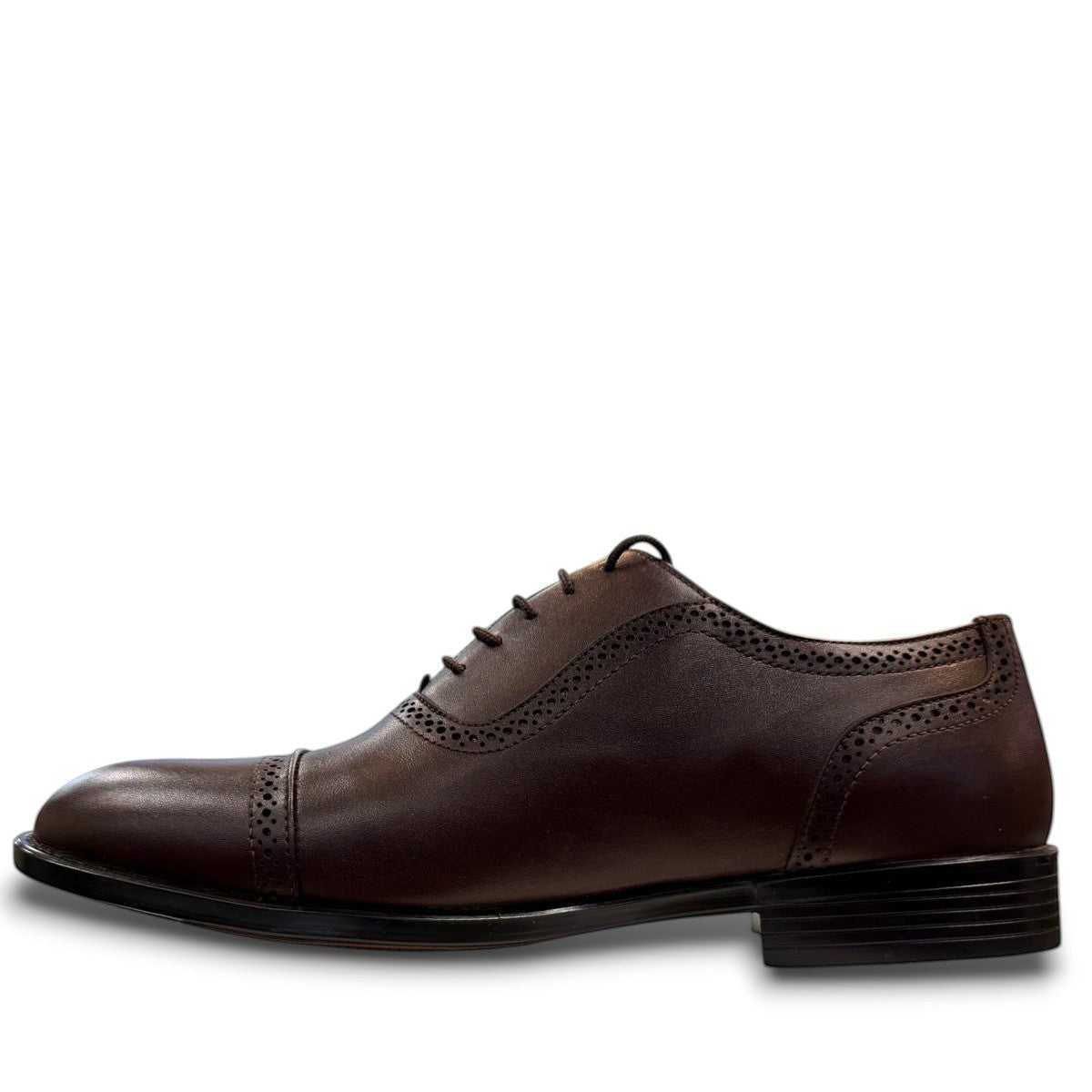 Description:
1. Genuine Leather Upper for a Polished finish
2. Leather Lining for Breathability and Comfort
3. Durable Rubber Outsole with Excellent Traction
4. Lace-up Closure for a Secure, Adjustable Fit
5. Ideal for Formal Occasions or Smart Casual Wear
6. Detailed with Subtle Handmade Stitching for a Refined, distinctive look.