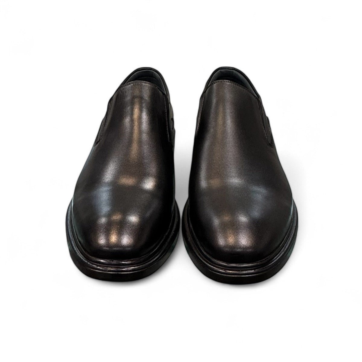 Description:
1. Genuine Leather Upper for a Polished finish
2. Leather Lining for Breathability and Comfort
3. Durable Rubber Outsole with Excellent Traction
4.  Ideal for Formal Occasions or Smart Casual Wear