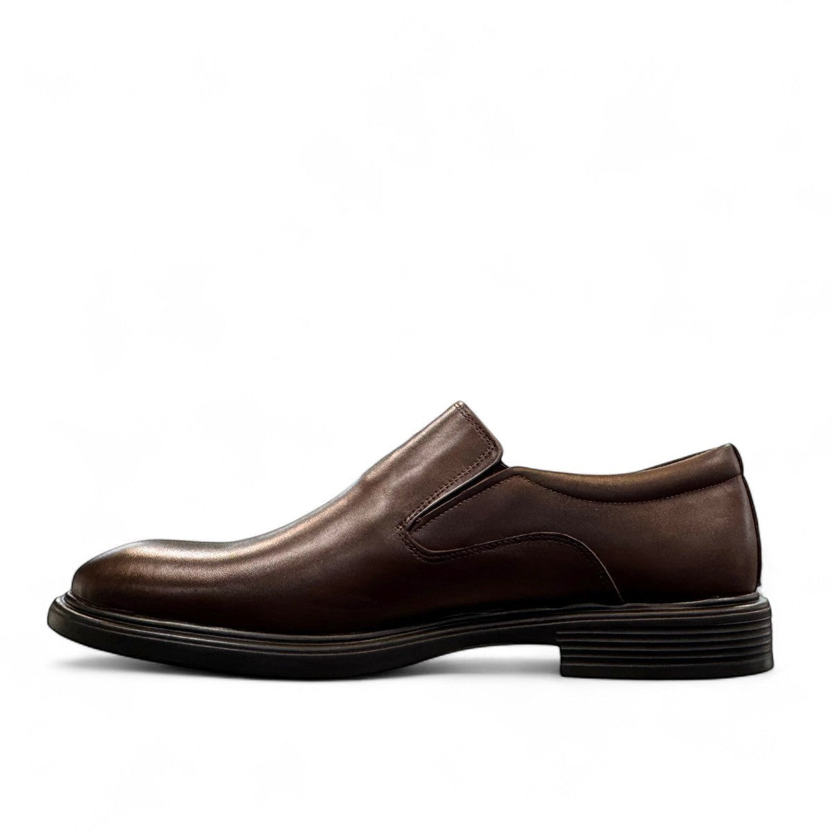 Description:
1. Genuine Leather Upper for a Polished finish
2. Leather Lining for Breathability and Comfort
3. Durable Rubber Outsole with Excellent Traction
4. Ideal for Formal Occasions or Smart Casual Wear