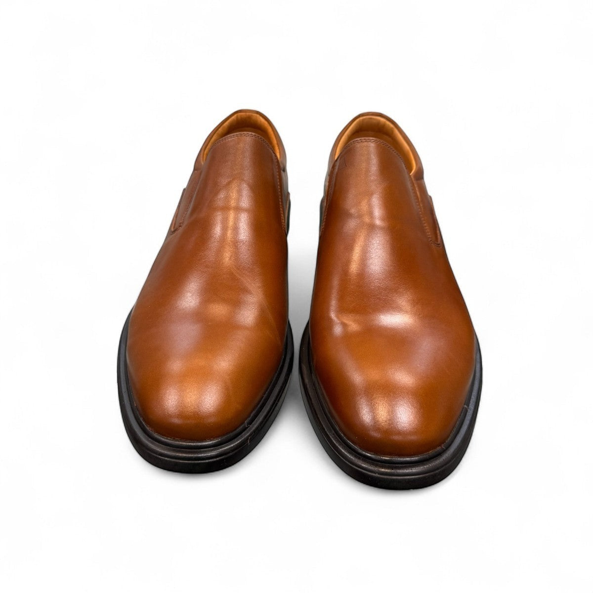 Description:
1. Genuine Leather Upper for a Polished finish
2. Leather Lining for Breathability and Comfort
3. Durable Rubber Outsole with Excellent Traction
4. Ideal for Formal Occasions or Smart Casual Wear