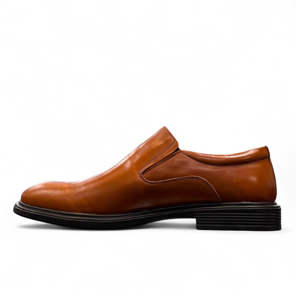 Description:
1. Genuine Leather Upper for a Polished finish
2. Leather Lining for Breathability and Comfort
3. Durable Rubber Outsole with Excellent Traction
4. Ideal for Formal Occasions or Smart Casual Wear
