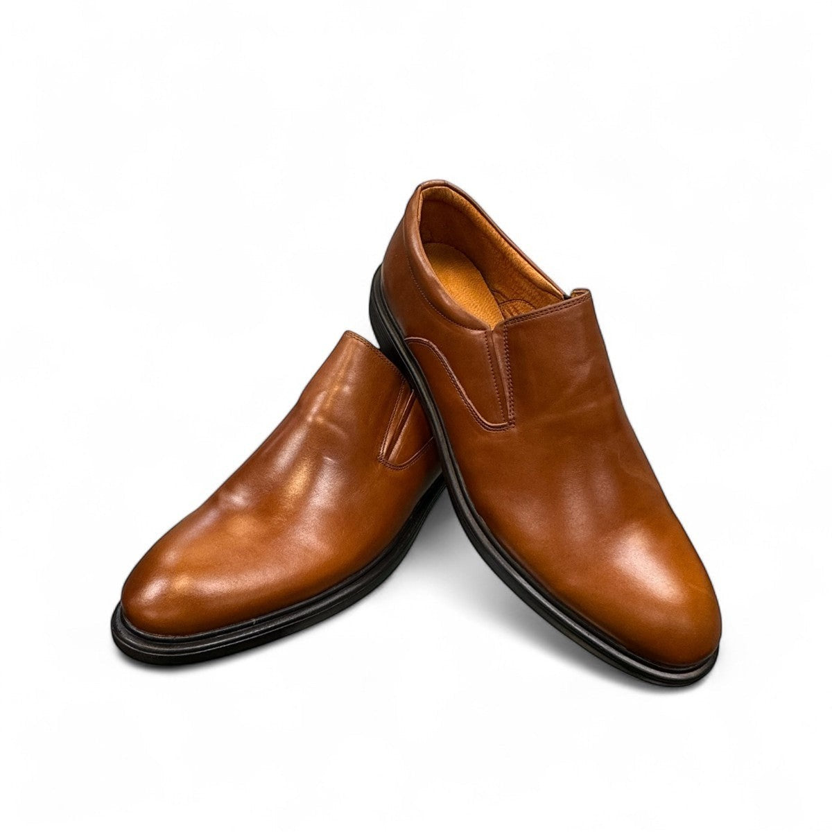 Description:
1. Genuine Leather Upper for a Polished finish
2. Leather Lining for Breathability and Comfort
3. Durable Rubber Outsole with Excellent Traction
4. Ideal for Formal Occasions or Smart Casual Wear