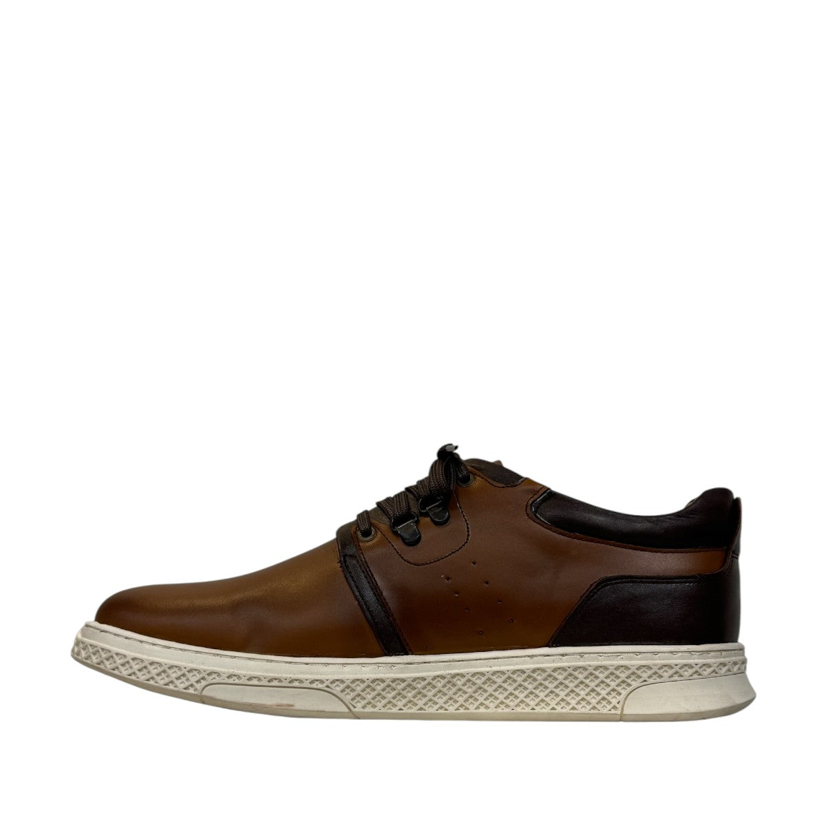 Description:
1. Genuine Leather Upper for a Polished finish
2. Leather Lining for Breathability and Comfort
3. Durable Rubber Outsole with Excellent Traction
4. Lace-up Closure for a Secure, Adjustable Fit
5. Ideal for Smart Casual Wear