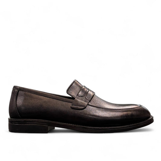 description:
1. Crafted from Premium Genuine leather
2. Designed for all-day Comfort and Style
3. A refined finish for every occasion