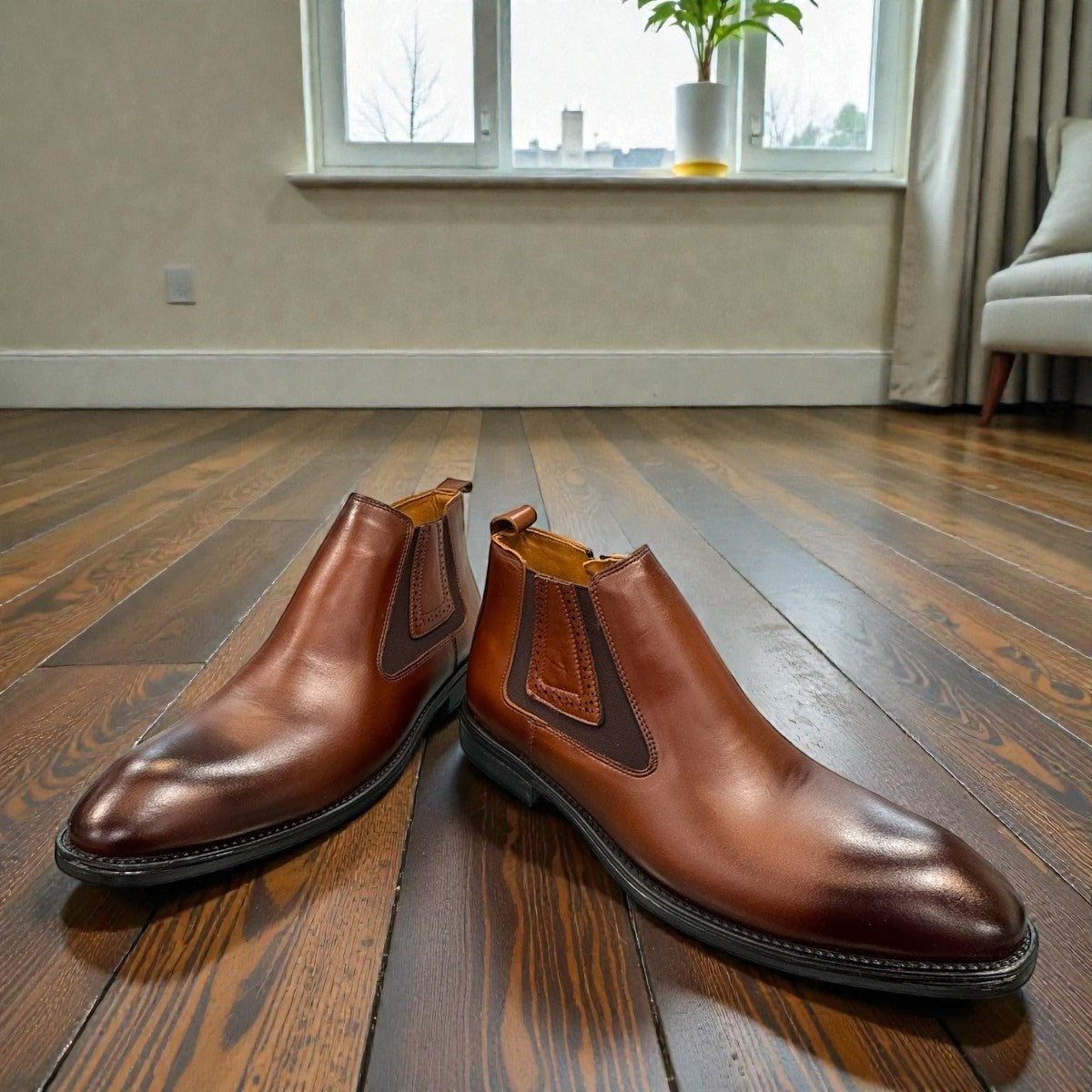 SATEL YAZD 2- BROWN Description:
1. Genuine Leather Upper boots for a Polished finish
2. Leather Lining for Breathability and Comfort
3. Durable Rubber Outsole with Excellent Traction
4. Ideal for Formal Occasions or Smart Casual Wear
5. Detailed with Subtle Handmade Stitching for a Refined, distinctive look.