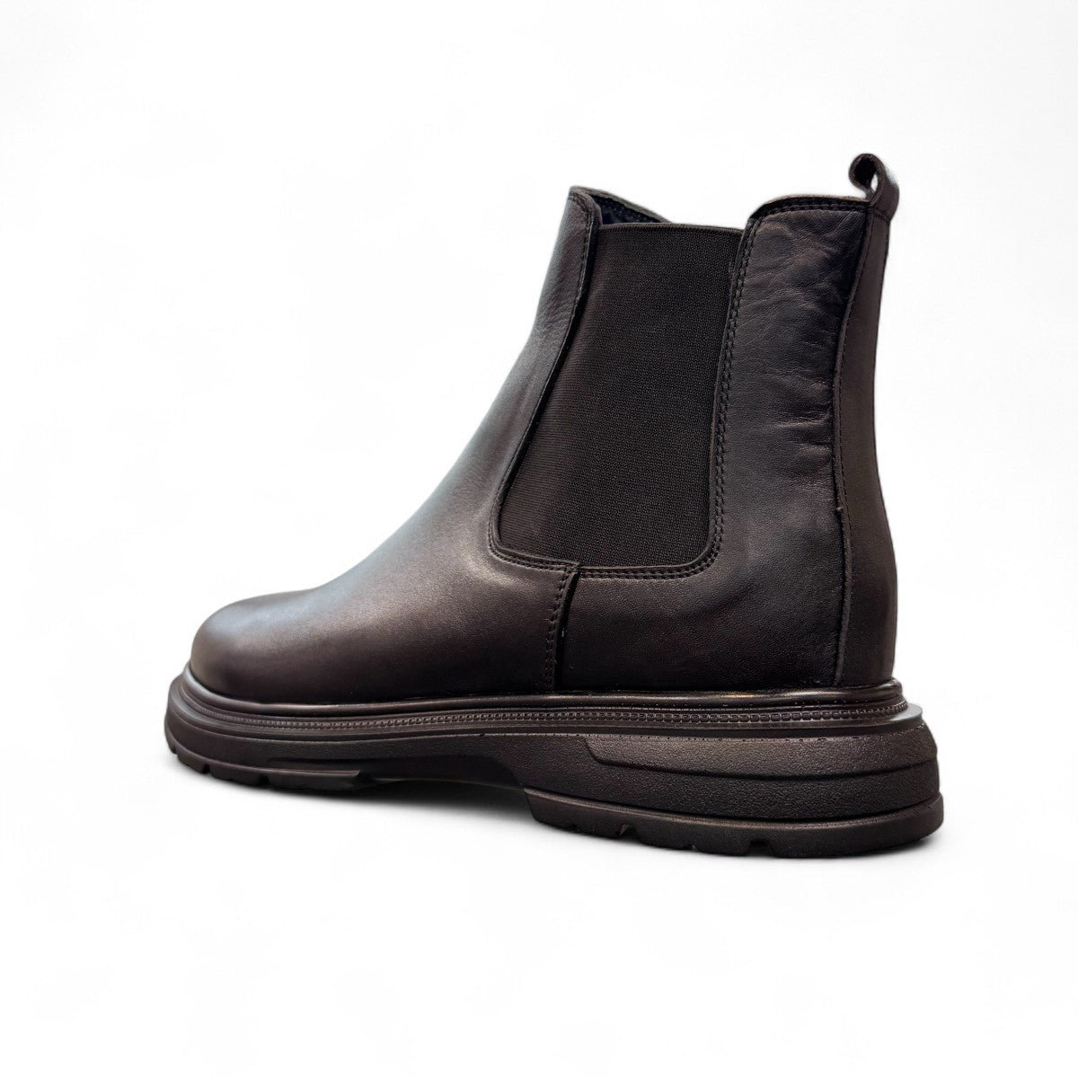 Description:
1. Genuine Leather Upper for a Polished finish
2. Leather Lining for Breathability and Comfort
3. Durable Rubber Outsole with Excellent Traction
4. Detailed with Subtle Handmade Stitching for a Refined, distinctive look.