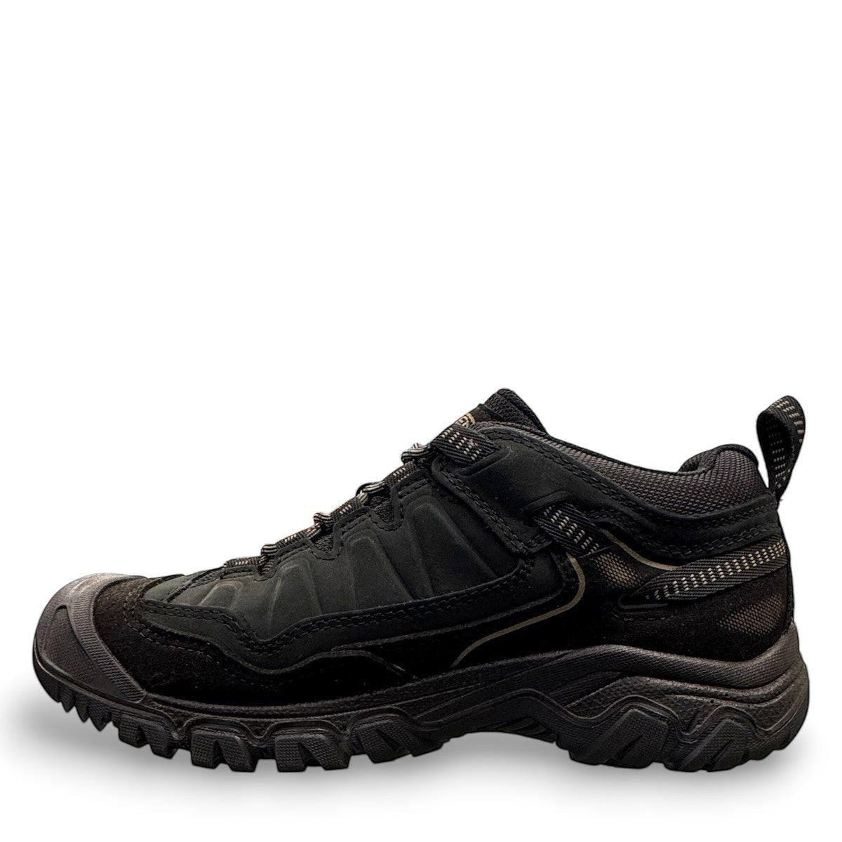 MEN'S TARGHEE IV waterproof hiking shoe in triple black nubuck leather with KEEN.DRY technology.