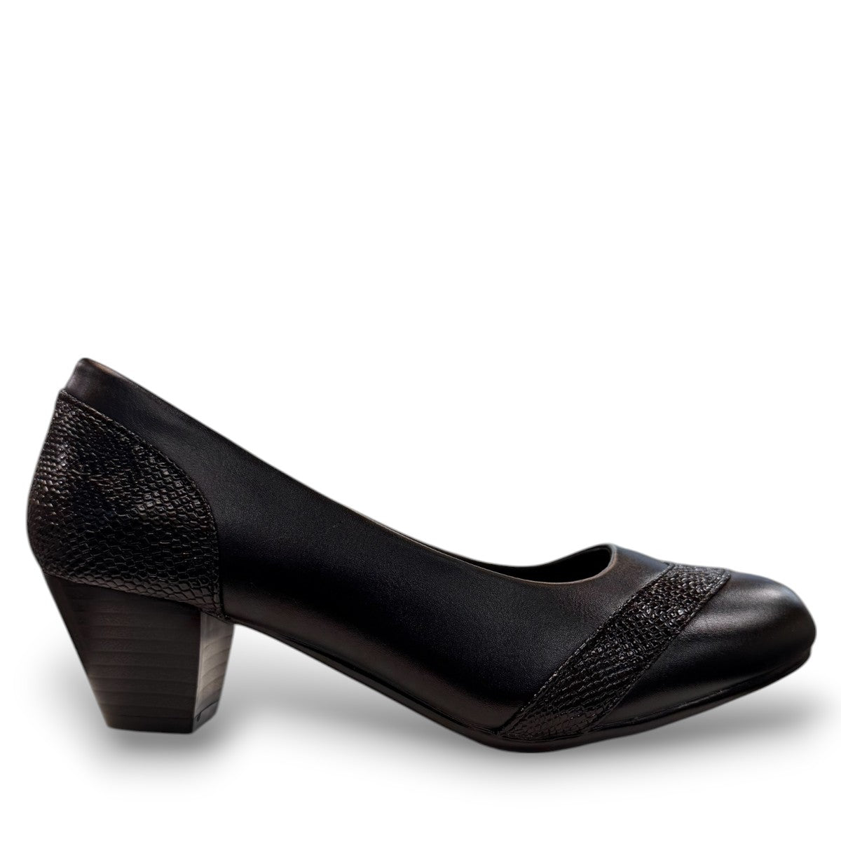SOLE FLEX S5426 black dress pump with textured heel and toe accents for semi-formal wear.
photo of the right side