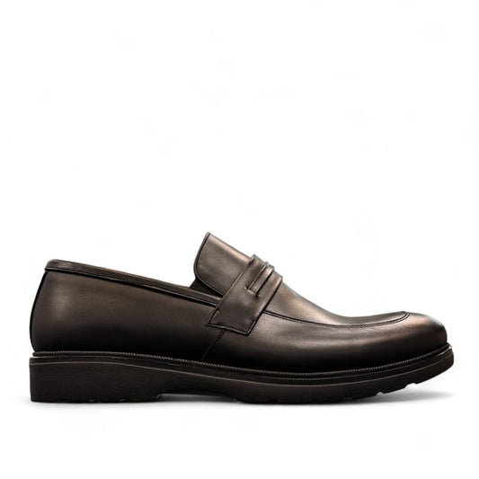 Sun Maku black leather loafer with a polished finish and durable rubber outsole for formal wear. Photo of outside side view.