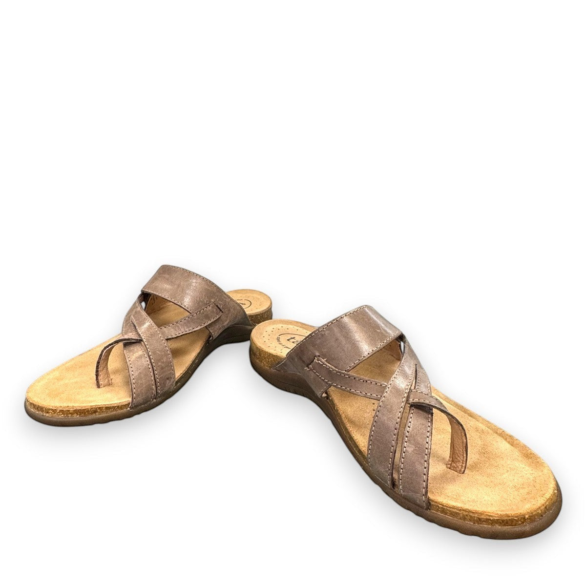 Toas perfect espresso brown leather thong sandals with suede foot bed and adjustable strap. Photo of front view 2.
