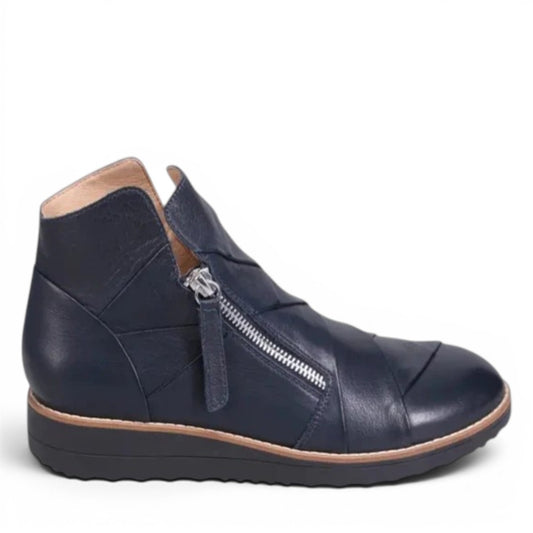 DJANGO & JULIETTE OMEAH/ DK NAVY_NAVY SOLE