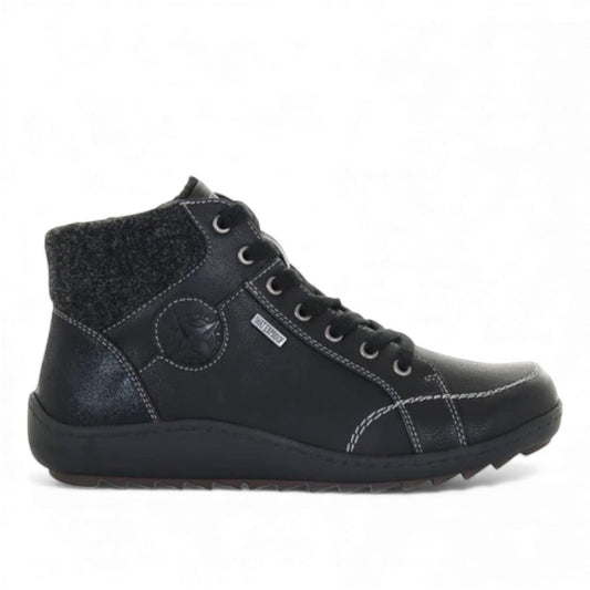 Wanderlust Billie waterproof black vegan ankle boots with side zipper and warm lining