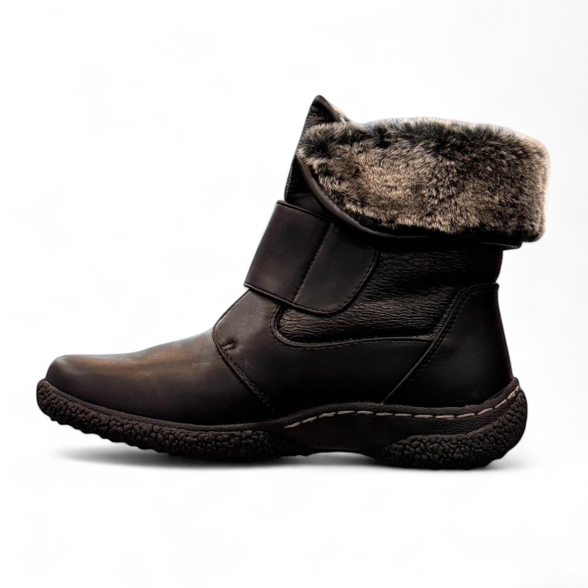 Wanderlust black waterproof winter boots with faux fur trim and adjustable velcro strap