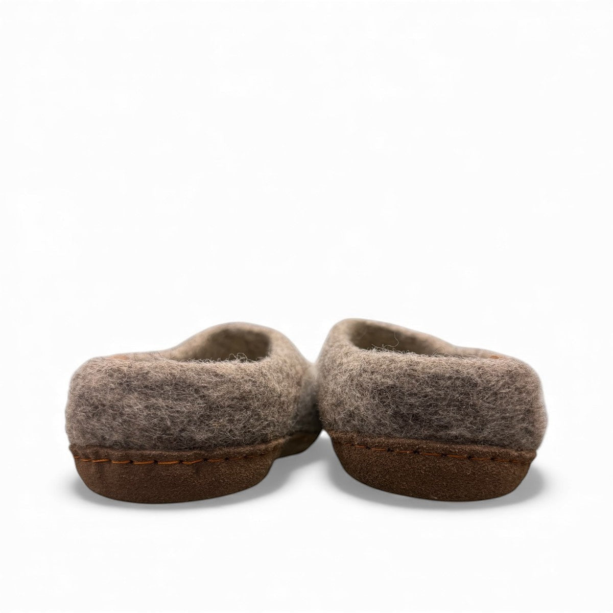 wool by green Makalu grey wool slippers with a brown EnergySole insole and artisan-signed leather tag side view