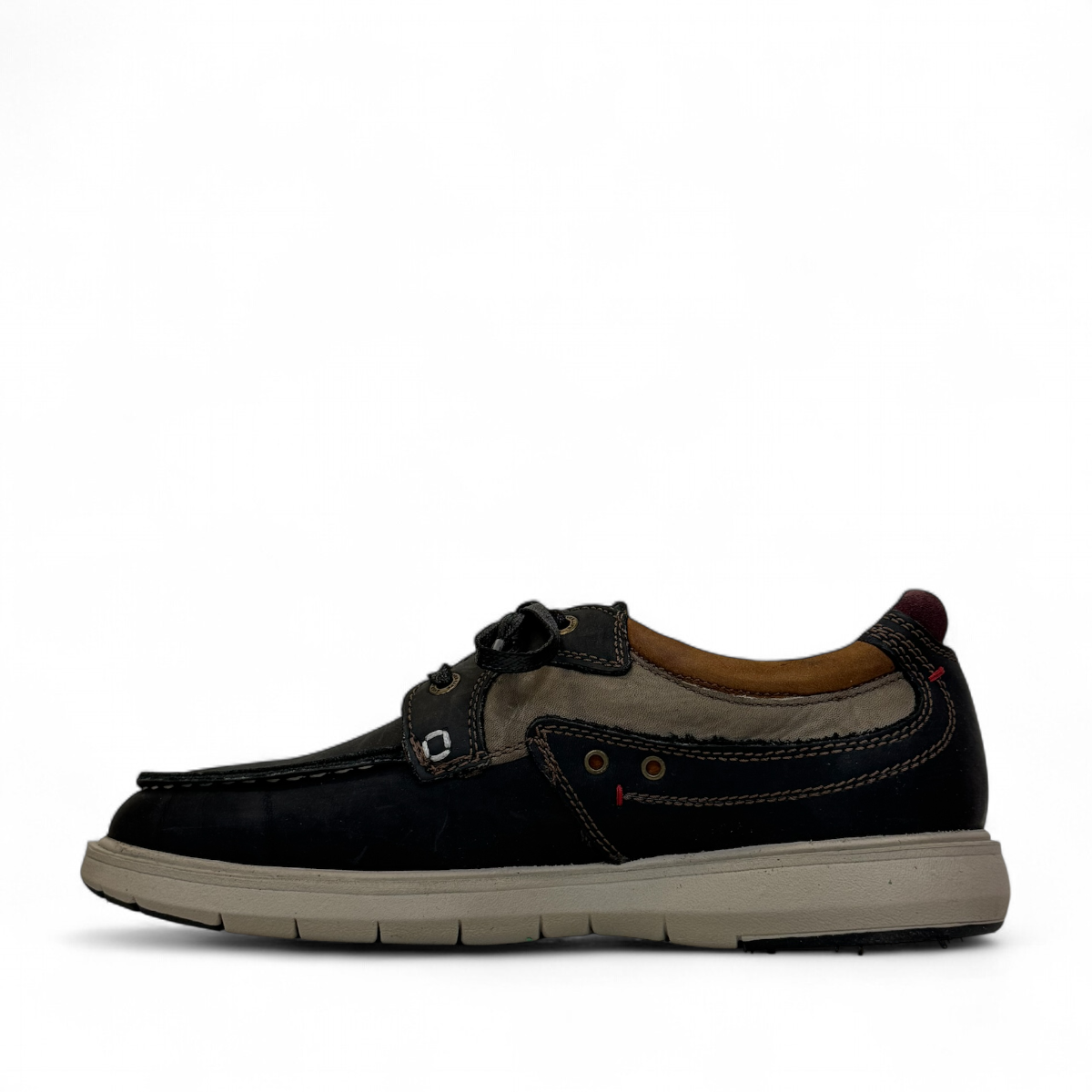 XL EVER LIFE MIAD casual shoe in tan and dark blue leather with a thick beige rubber sole. Photo of left side view.