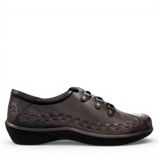Ziera Allsorts black leather orthopedic shoes with extra-wide fit and supportive molded sole.
photo of the right side